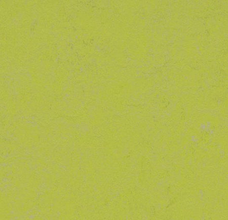 374235 green glow