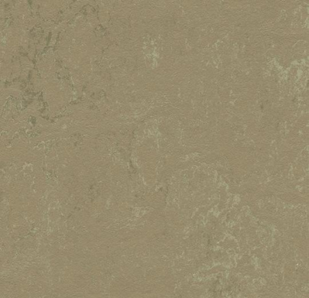 3710 stormy sea